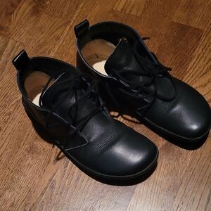 Vivo Barefoot Black Leather Bootie/Chukka